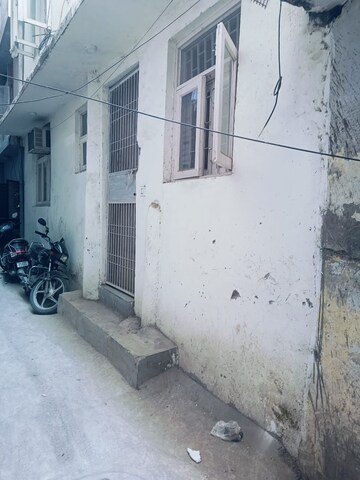 Bathroom in 3 BHK Builder Floor at Safdarjang Enclave – for Rent