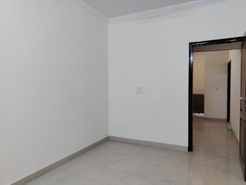 Master Bedroom in 5 BHK Apartment at Sarita Vihar – for Rent
