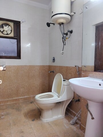 Bathroom in 5 BHK Apartment at Sarita Vihar – for Rent