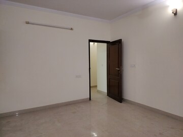 Master Bedroom in 5 BHK Apartment at Sarita Vihar – for Rent