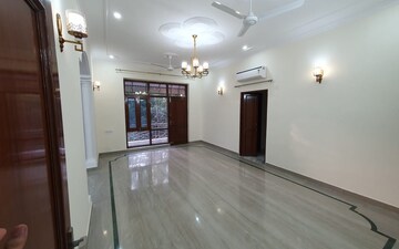4 BHK Builder Floor For Rent in Saket