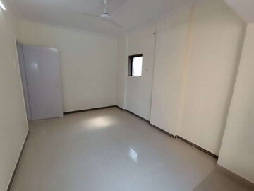 Room in 2 BHK Apartment at Vastu Residency, Borivali East – for Sale