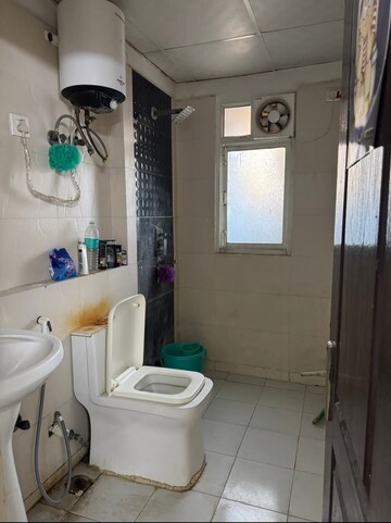  2.5 BHK Builder Floor at Mayur Vihar Phase 1 Extension – for Rent