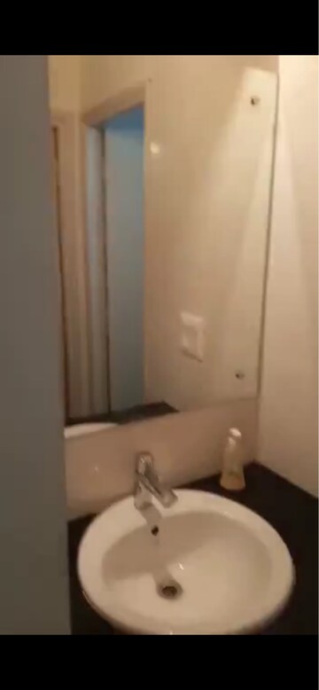 Bathroom in 5 BHK Villa at DLF Pink Town House, Dlf City Phase 3 – for Sale