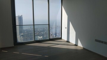 Room in 5 BHK Apartment at Rustomjee Crown, Prabhadevi – for Rent