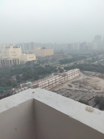 Room in 3 BHK Apartment at Amrapali Riverview, Amrapali Leisure Valley – for Rent