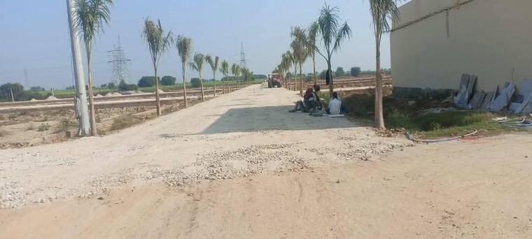 Garden, gennex-city  120 Sq.Yd. Plot In Knowledge Park V Greater Noida Greater Noida 8484382