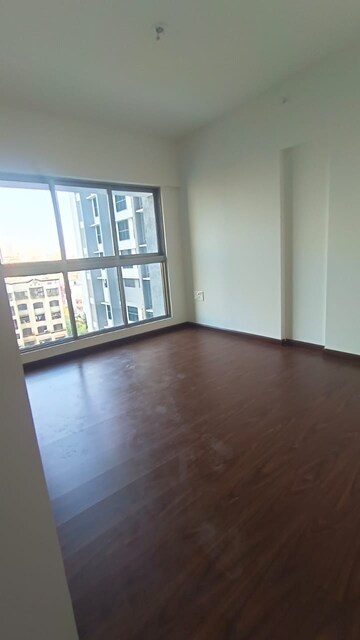 Master Bedroom in 4 BHK Apartment at Rajesh Raj Infinia, Malad West – for Rent