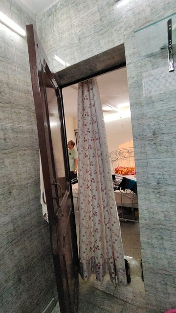 Furnished Amenities in 1 RK Builder Floor at Malviya Nagar – for Rent