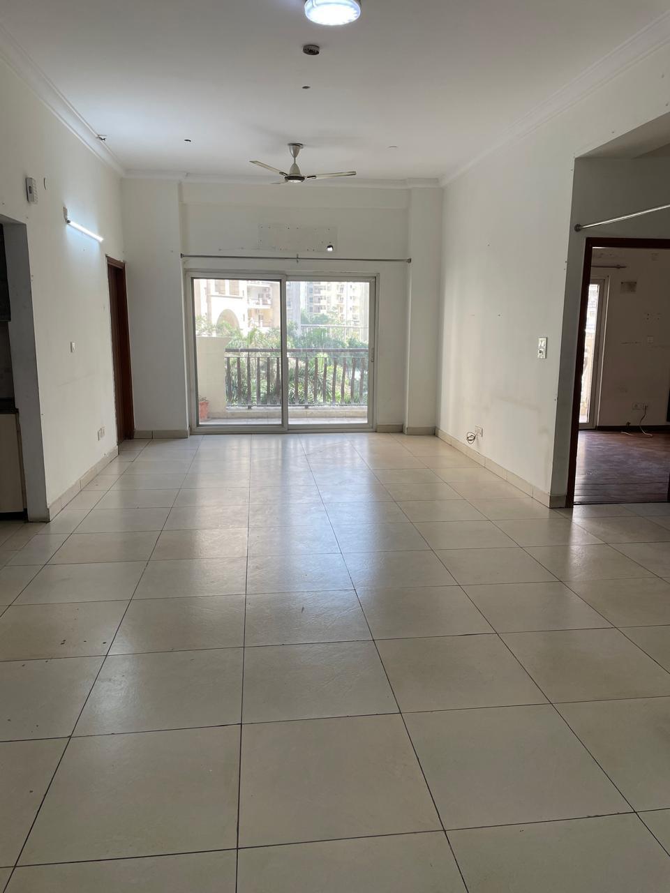 2 BHK + Pooja Room Apartment For Sale in Mahagun Moderne