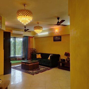 Master Bedroom in 2 BHK Apartment at HDIL Dheeraj Jamuna, Malad West – for Rent