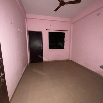 Room in 2 BHK Apartment at Manish Nagar – for Rent