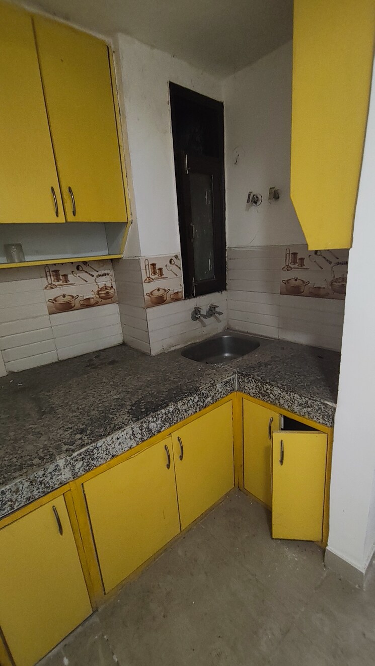Kitchen, khanpur 2 Bedroom 65 Sq.Yd. Builder Floor In Khanpur Delhi 8484515
