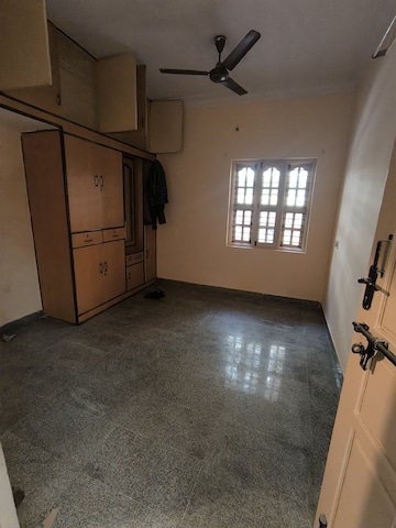 Master Bedroom in 2 BHK Builder Floor at Kodihalli – for Rent
