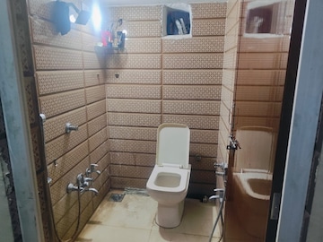 Bathroom in 2.5 BHK Independent House at Chandkheda – for Rent