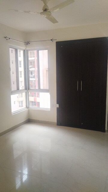 Master Bedroom in 3.5 BHK Apartment at BBD Green City Sun Breeze Apartments, Gomti Nagar – for Rent