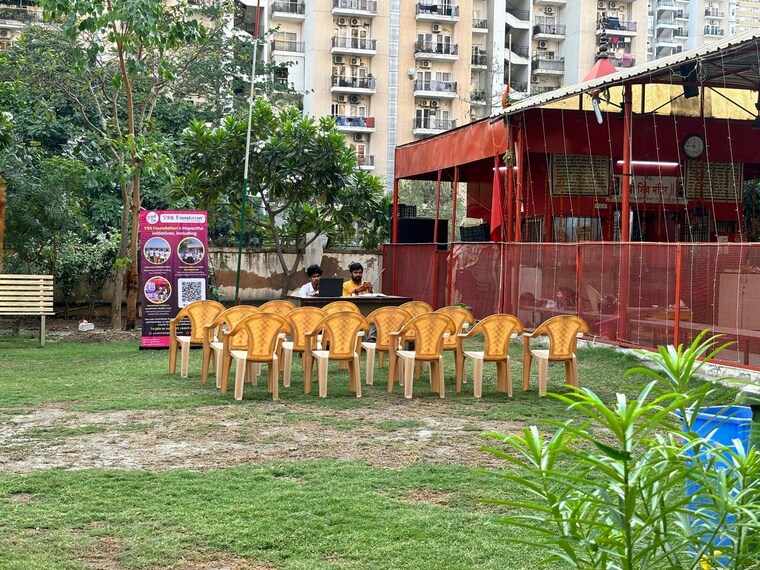 Living Room, amrapali-leisure-park 2 Bedroom 845 Sq.Ft. Apartment In Amrapali Leisure Valley Greater Noida 8484712