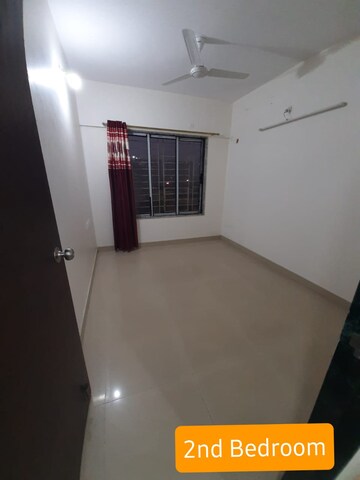 Master Bedroom in 2.5 BHK Apartment at Acme Boulevard, Andheri East – for Rent