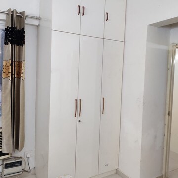 Furnished Amenities in 2 BHK Builder Floor at Sector 9a – for Rent