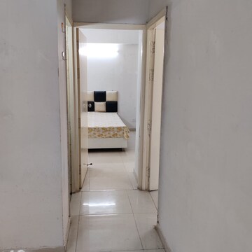 Furnished Amenities in 2 BHK Builder Floor at Sector 9a – for Rent