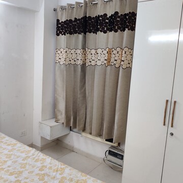 Bedroom in 2 BHK Builder Floor at Sector 9a – for Rent