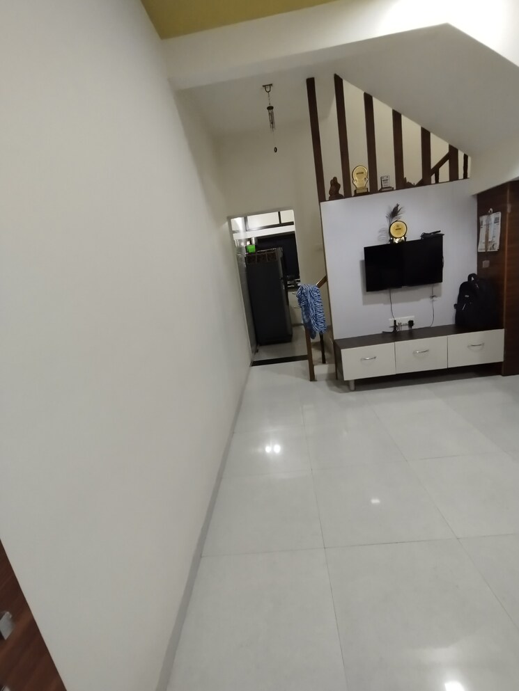 Room, chanakyapuri 2 Bedroom 100 Sq.Yd. Independent House In Chanakyapuri Ahmedabad 8484847