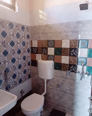 Building Lobby in 2 BHK Villa at Jankipuram – for Rent