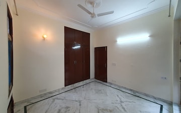 3 BHK Builder Floor For Rent in Sarvapriya Vihar