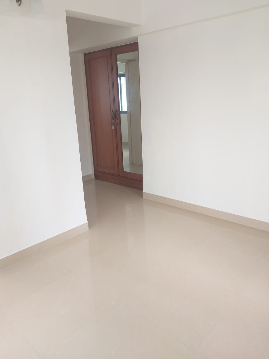 5 BHK + Pooja Room,Extra Room Apartment For Sale in Nice Society 