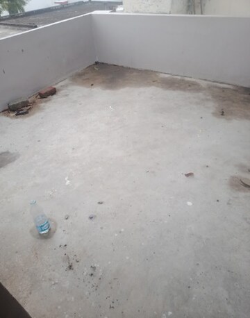 Master Bedroom in 2 BHK Villa at Aliganj – for Rent