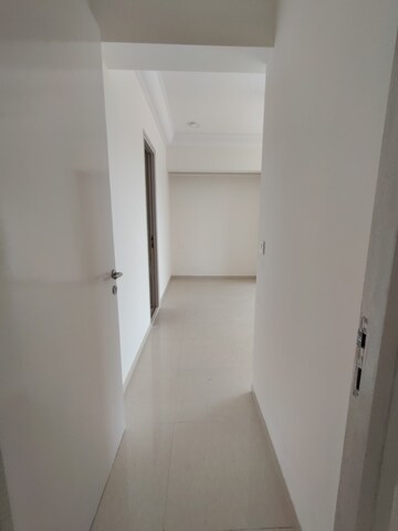 Furnished Amenities in 1 BHK Apartment at Hiranandani Fortune City, New Panvel – for Rent