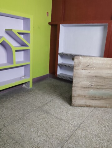 Master Bedroom in 2 BHK Independent House at Aliganj – for Rent