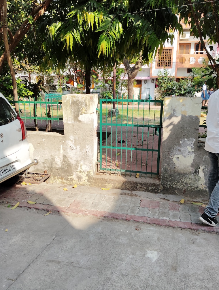 Living Room, vikas nagar 4 Bedroom 450 Sq.Ft. Independent House In Vikas Nagar Lucknow 8485020