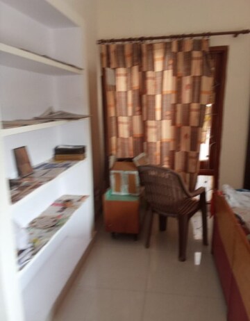 Master Bedroom in 2 BHK Independent House at Aliganj – for Rent