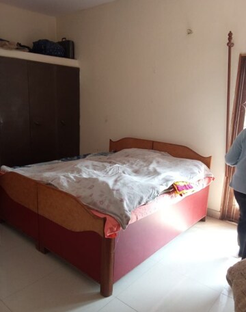 Bedroom in 2 BHK Independent House at Aliganj – for Rent