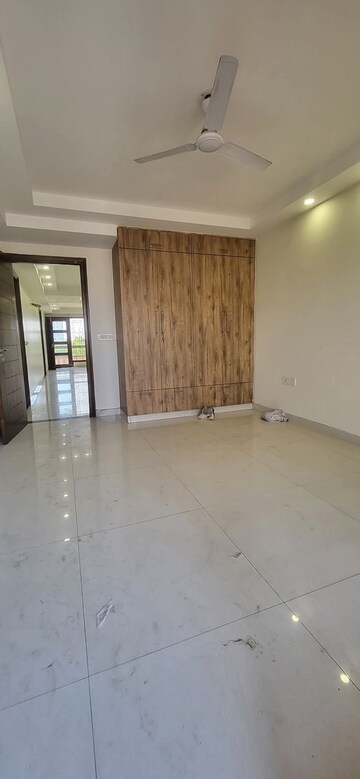 Master Bedroom in 3 BHK Apartment at Ireo The Corridors, Sector 67a – for Sale
