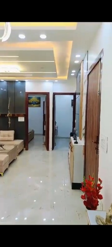Furnished Amenities in 4 BHK Builder Floor at SA HOMES I, Uttam Nagar – for Sale