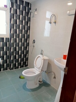 Bathroom in 3 BHK Apartment at Omaxe Waterscapes, Gomti Nagar – for Sale
