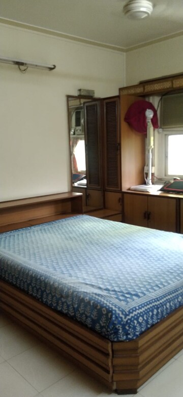 Bedroom in 3.5 BHK Apartment at Raheja Vistas Premiere, Mohammadwadi – for Sale