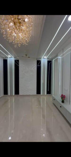 Furnished Amenities in 4 BHK Builder Floor at SA HOMES I, Uttam Nagar – for Sale