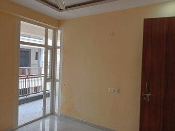 Room in 2.5 BHK Builder Floor at Ambrosia Luxury Homes, Sector 1 Greater Noida – for Sale