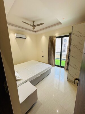 Room in 4 BHK Villa at Gandhi Path – for Sale