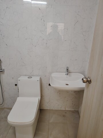 Bathroom in 3 BHK Apartment at M3M Heights, Sector 65 – for Rent