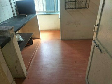 Master Bedroom in 3 BHK Apartment at Satellite Tower, Goregaon East – for Rent