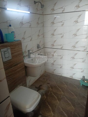 Bathroom in 1.5 BHK Apartment at Kalyan West – for Sale