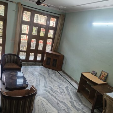 Master Bedroom in 2.5 BHK Villa at Sector 21 – for Rent