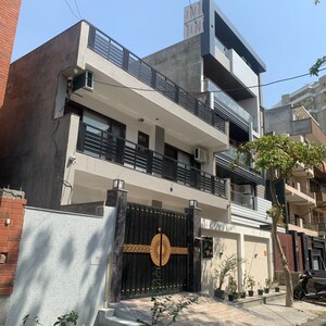  Plot For Sale in RWA Apartments Sector 40, Sector 40