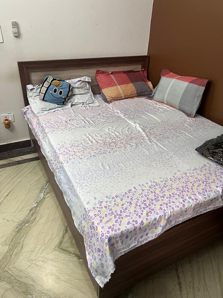 Master Bedroom, uttam nagar 1 Bedroom 65 Sq.Yd. Builder Floor In Uttam Nagar Delhi 8485626