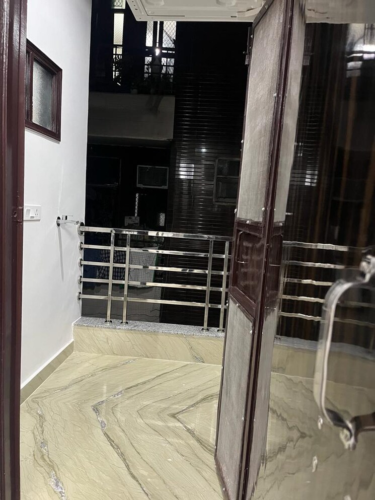 Master Bedroom, uttam nagar 1 Bedroom 65 Sq.Yd. Builder Floor In Uttam Nagar Delhi 8485626