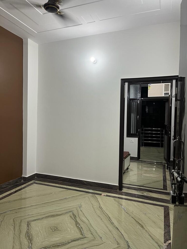 Master Bedroom, uttam nagar 1 Bedroom 65 Sq.Yd. Builder Floor In Uttam Nagar Delhi 8485626